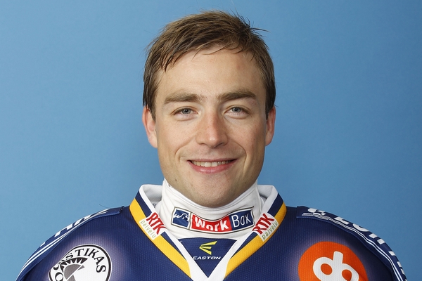 Lukko katkaisi tappioputkensa – Tikkanen kesken pelin sairaalaan