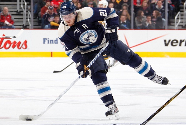 Suomalaiskaksikolle lähtökomennus – saman kohtalon koki kokenut NHL-pakki