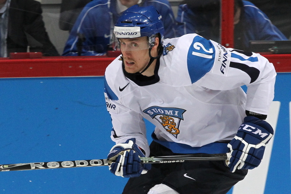 Super-Marko, Mörkö-Marko vai Olympia-Marko? – Kulttipelaaja yli kahden metrin verran Etelä-Korean koneessa