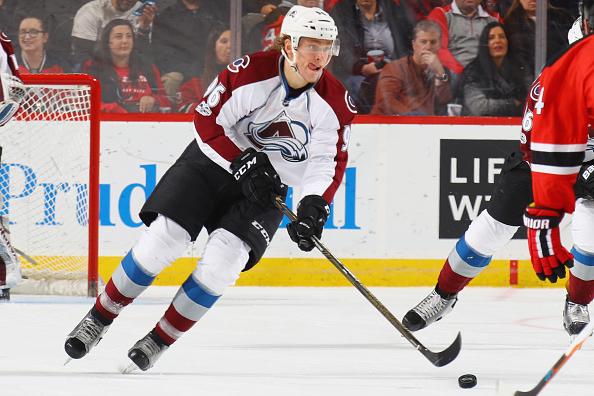 Poikkeuksellista tehoilua NHL:ssä – Mikko Rantanen ja Nathan MacKinnon ylsivät jo Toronton tähtien lukemiin