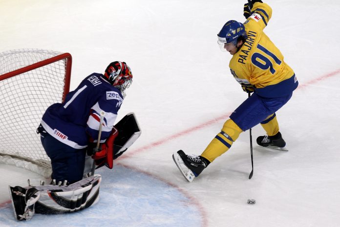 Sweden v France - 2010 IIHF World Championship